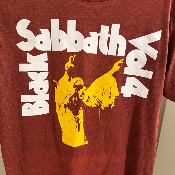 Black Sabbath Vol 4 T Shirt - Picture 4 of 5